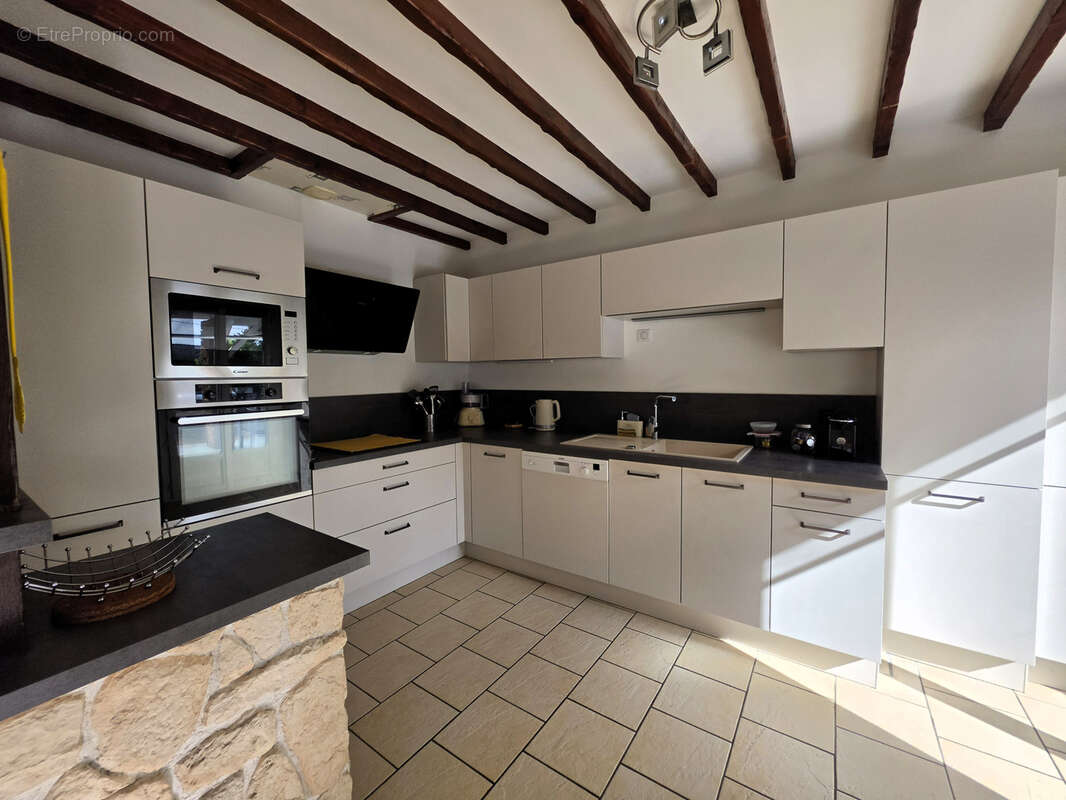 Maison à MEZERIAT