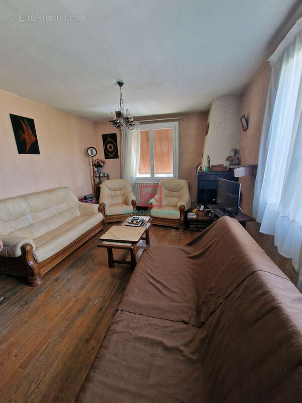 Maison à LACAUNE