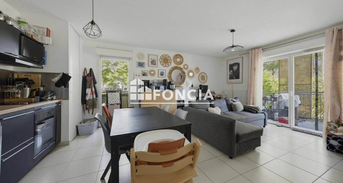 Appartement à VILLENAVE-D'ORNON