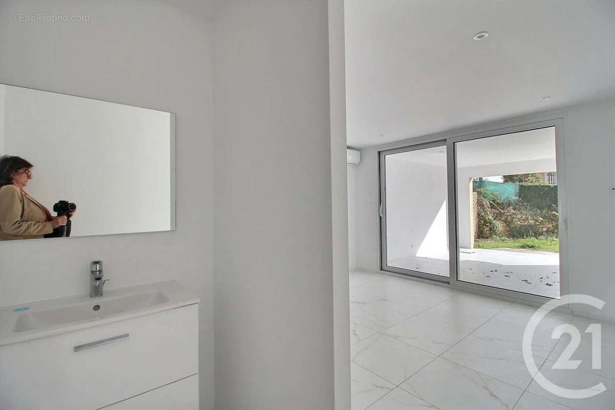 Appartement à VALBONNE
