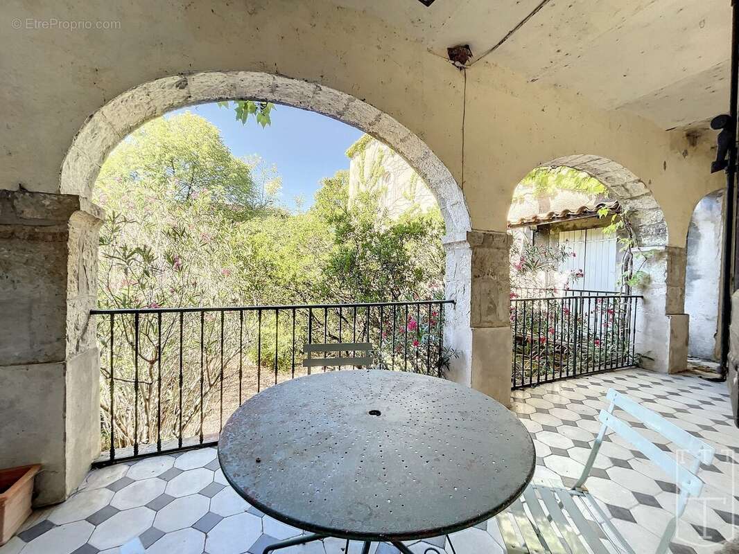 Maison à SAINT-ANDRE-DE-CRUZIERES