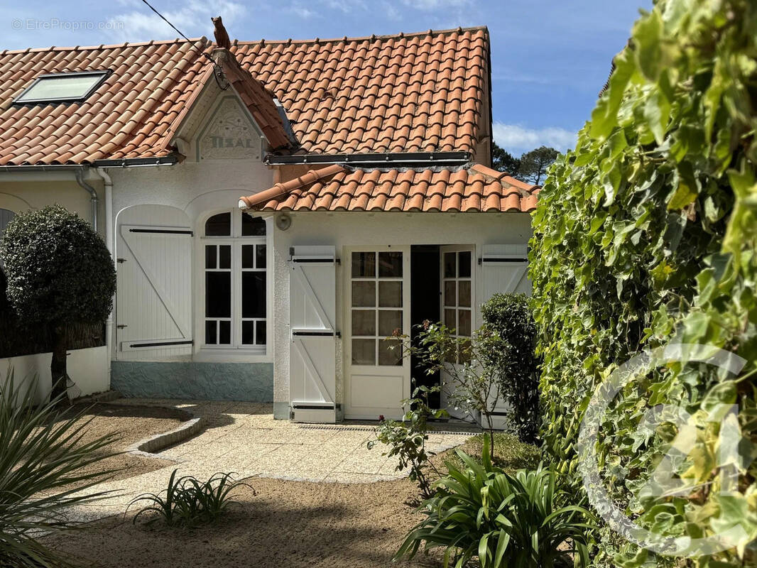 Maison à SAINT-MICHEL-CHEF-CHEF