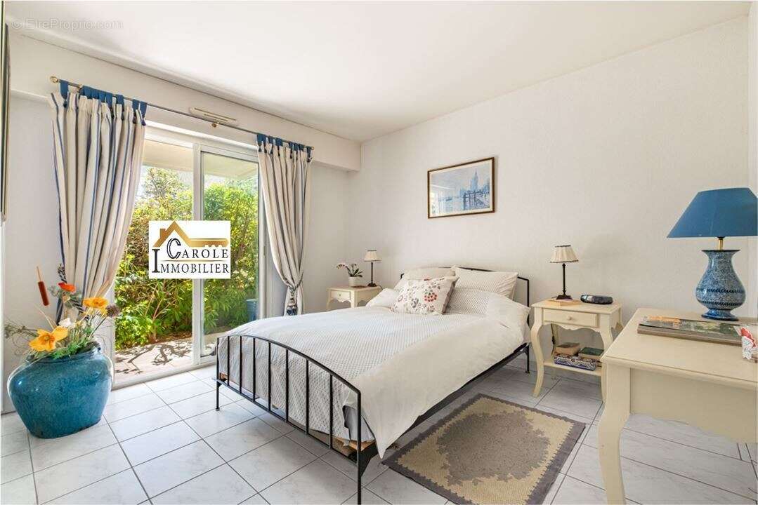 Appartement à MANDELIEU-LA-NAPOULE