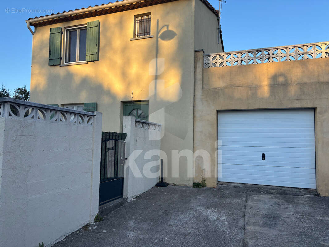 Maison à SAINT-BAUZILLE-DE-PUTOIS