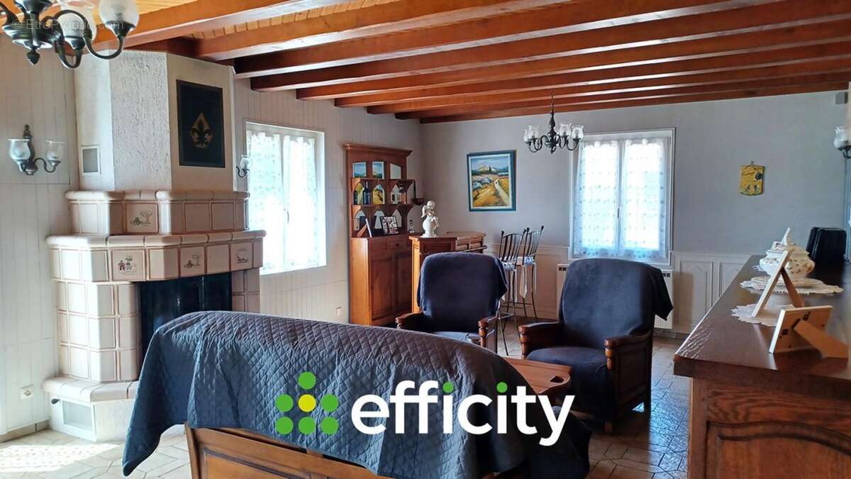 Maison 141 m² à Saint-Denis-Le-Ferment  - photo 3