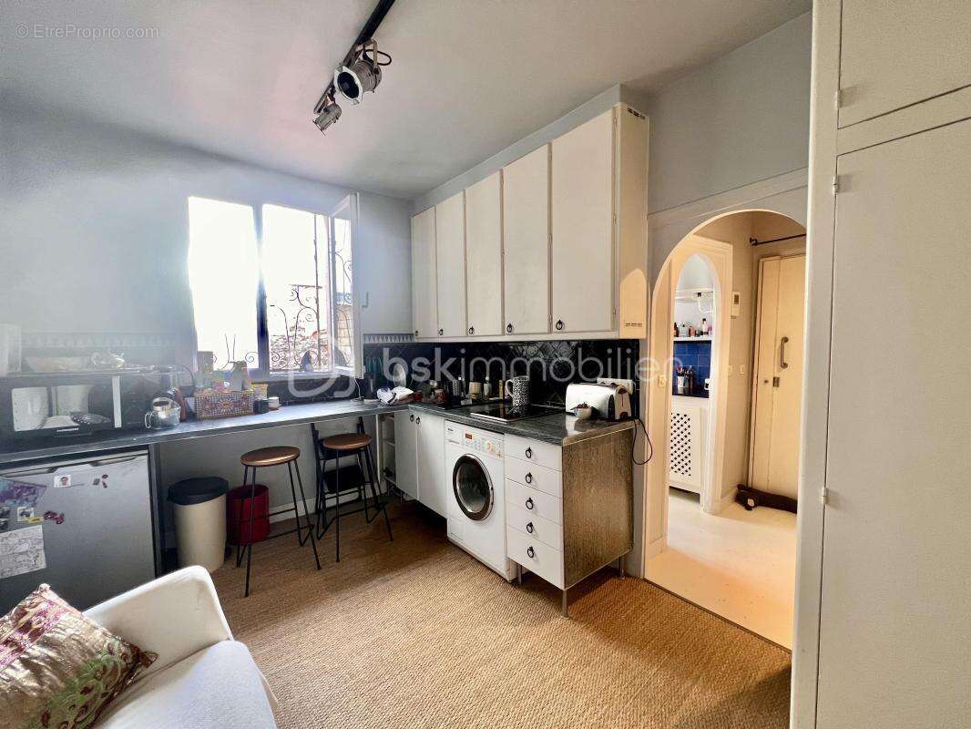 Appartement à PARIS-18E