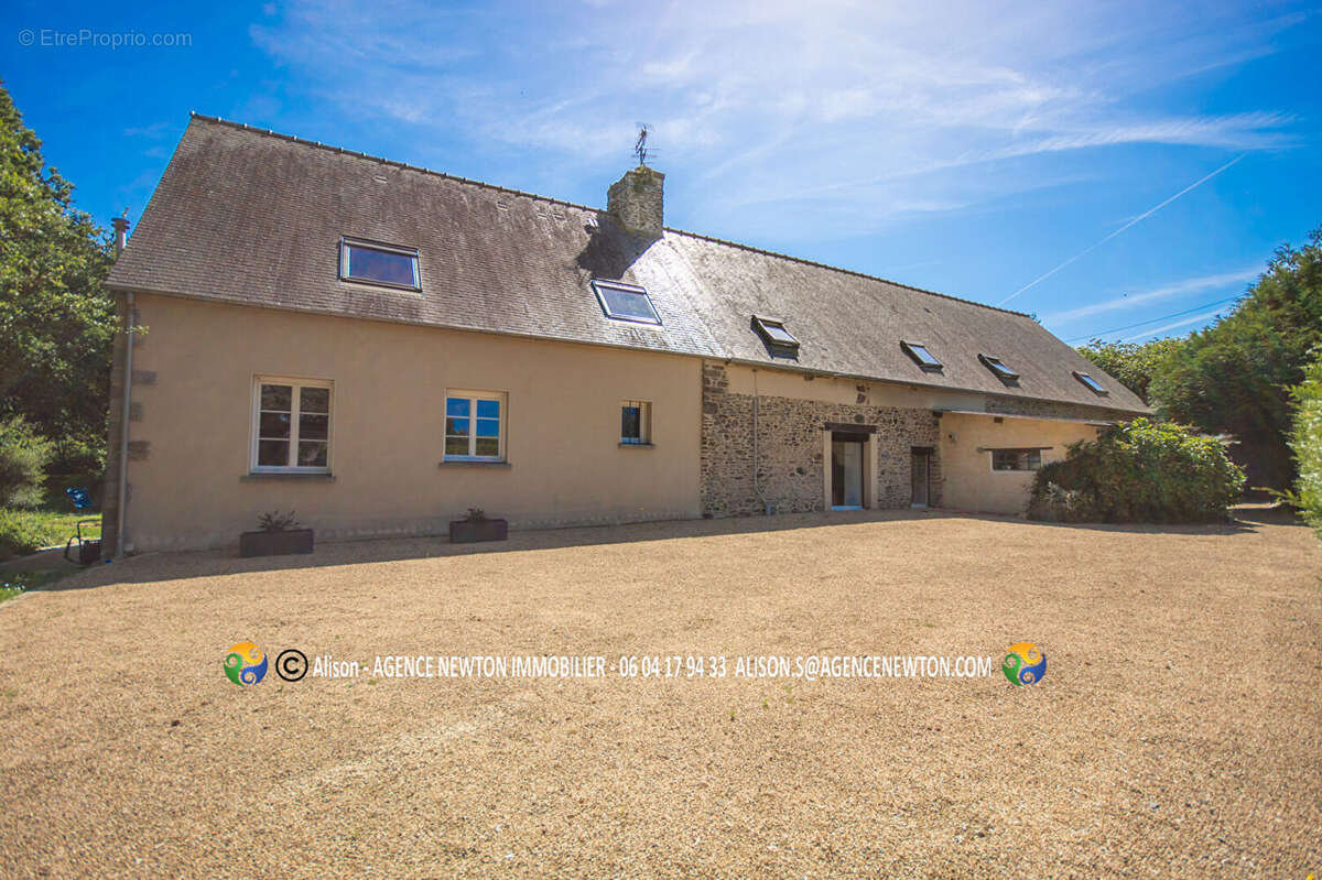 Maison à MINIAC-MORVAN