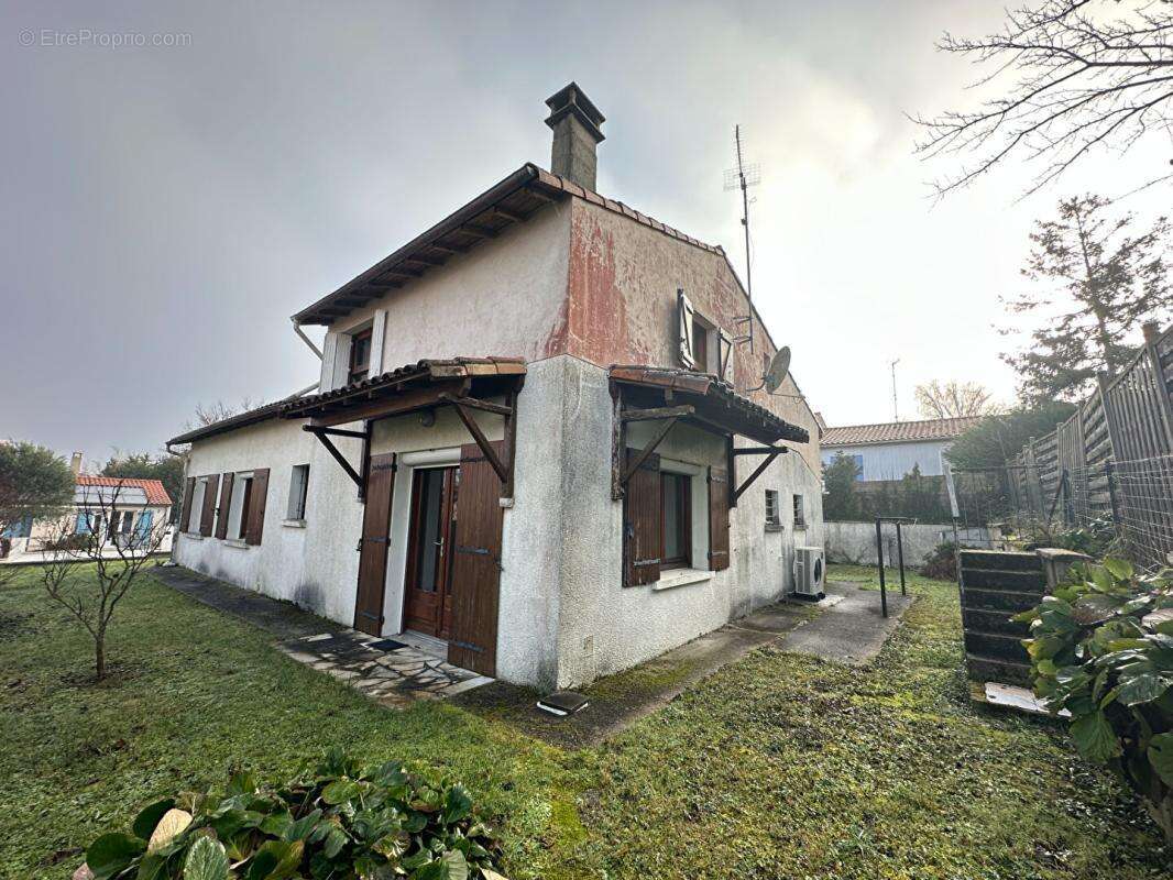 Maison à SAINT-GEORGES-DE-DIDONNE