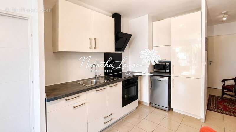 Appartement T2 avec une terrasse et une place de parking à Martigues - photo 5