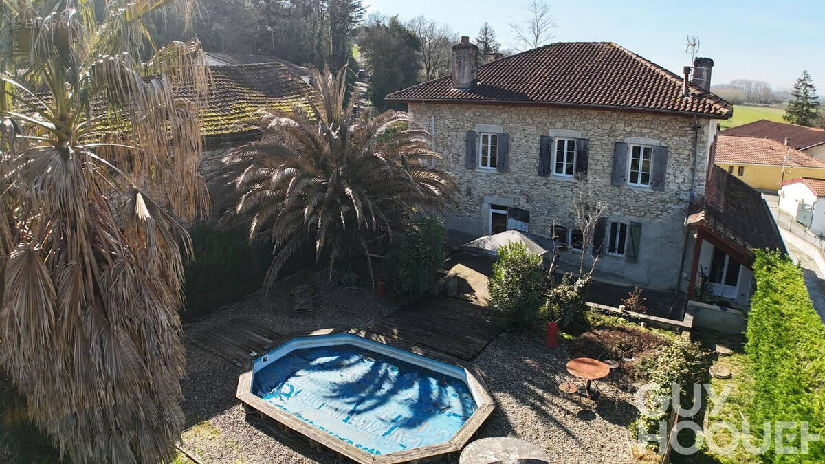 Maison à PEYREHORADE