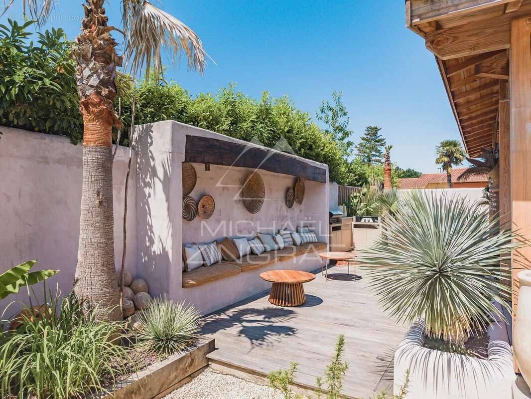 Maison à MIOS