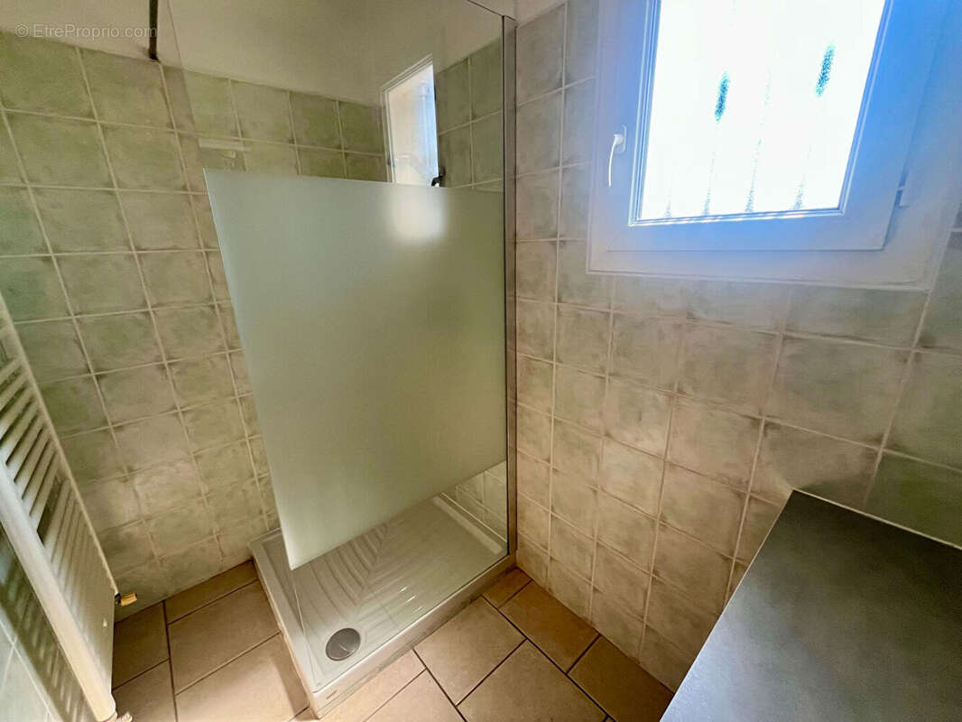 Appartement à L'ISLE-SUR-LA-SORGUE