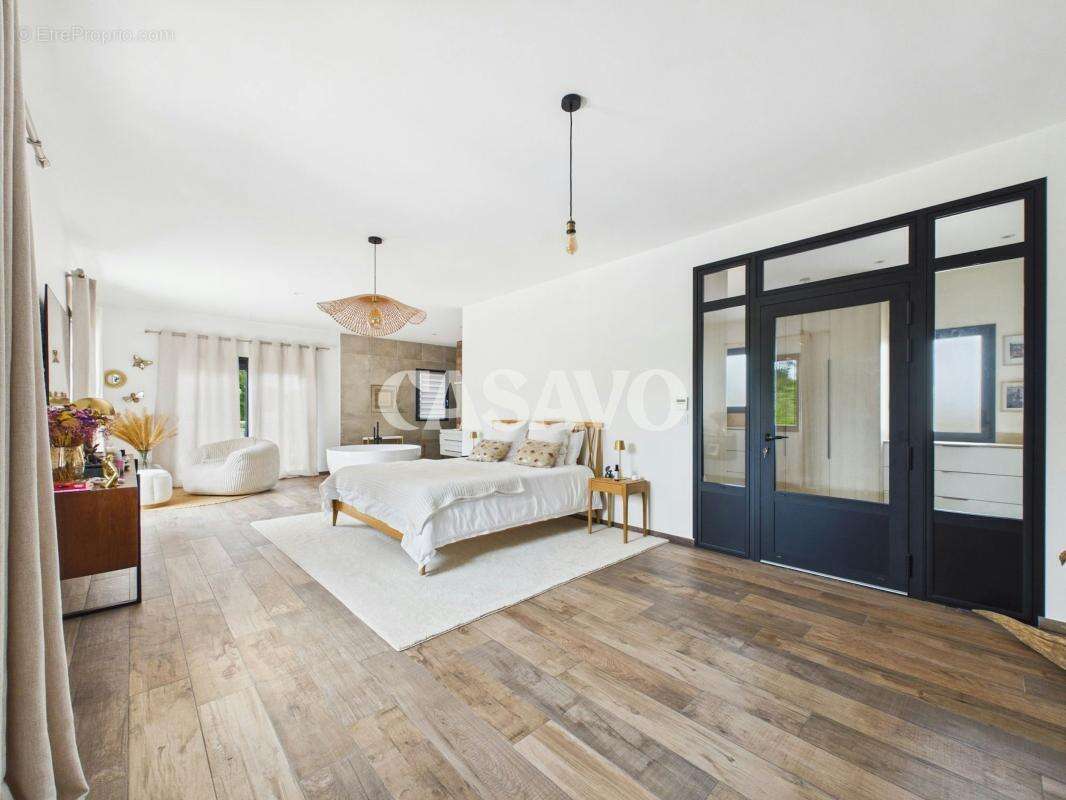 Vente Maison 11 pièces de 286m² - 33210 Coimères - photo 19