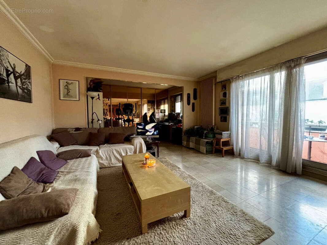 Appartement à AULNAY-SOUS-BOIS