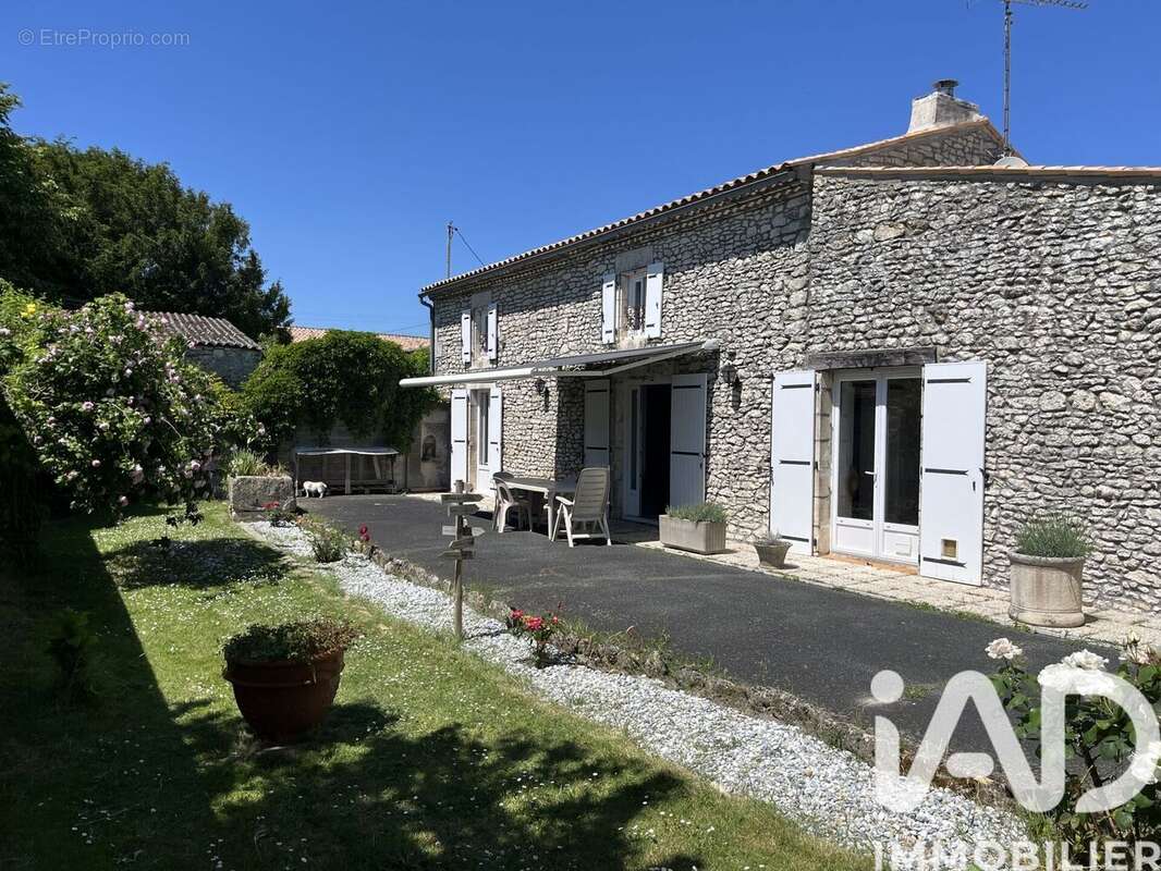 Photo 3 - Maison à CORME-ECLUSE