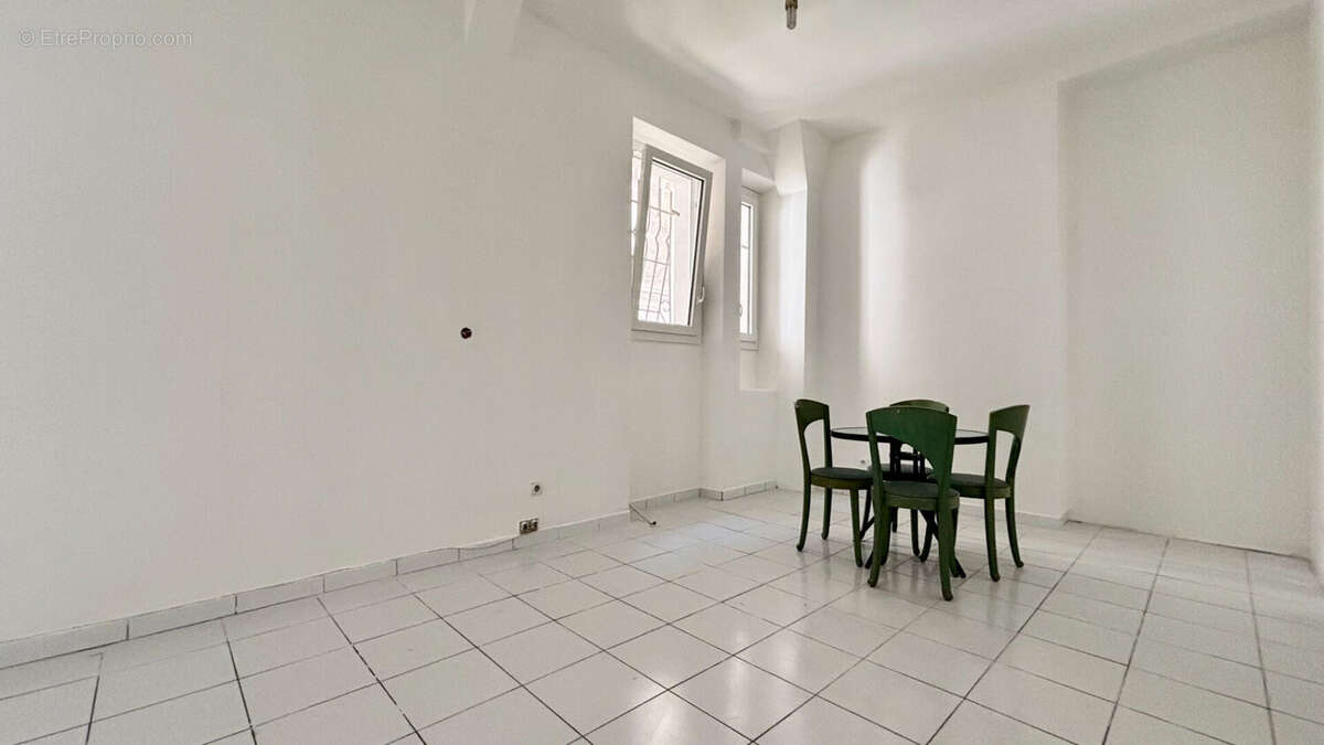 Appartement à CORBEIL-ESSONNES