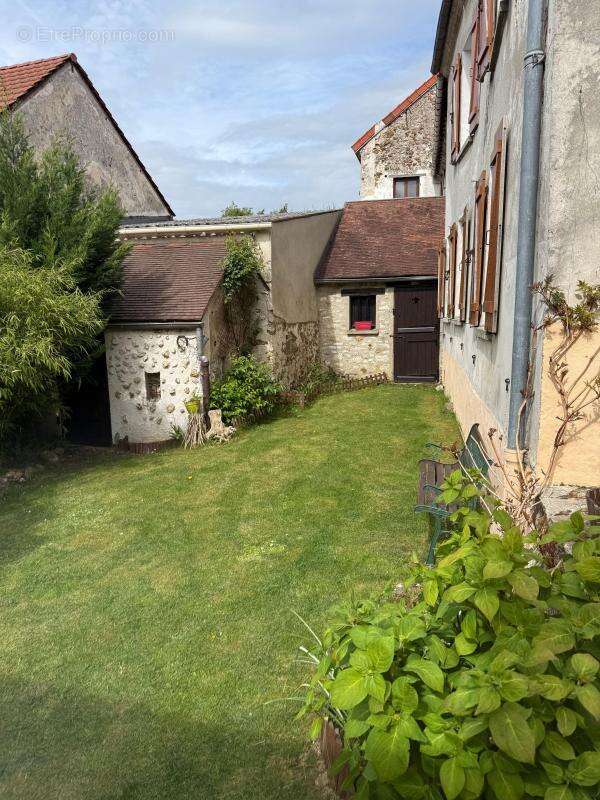 Maison à LIZY-SUR-OURCQ