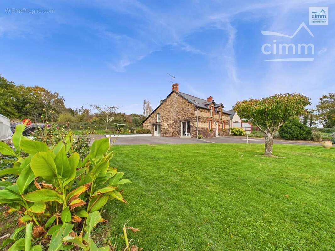 Maison à LES BRULAIS