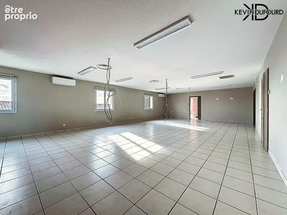 Appartement 10 pièces 550 m² à vendre à Lussas (07170) - photo 9