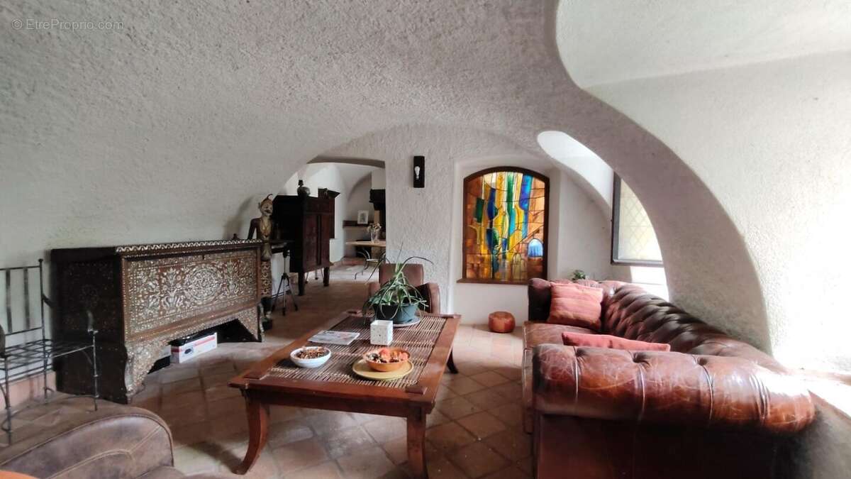 Maison à VEYRAS