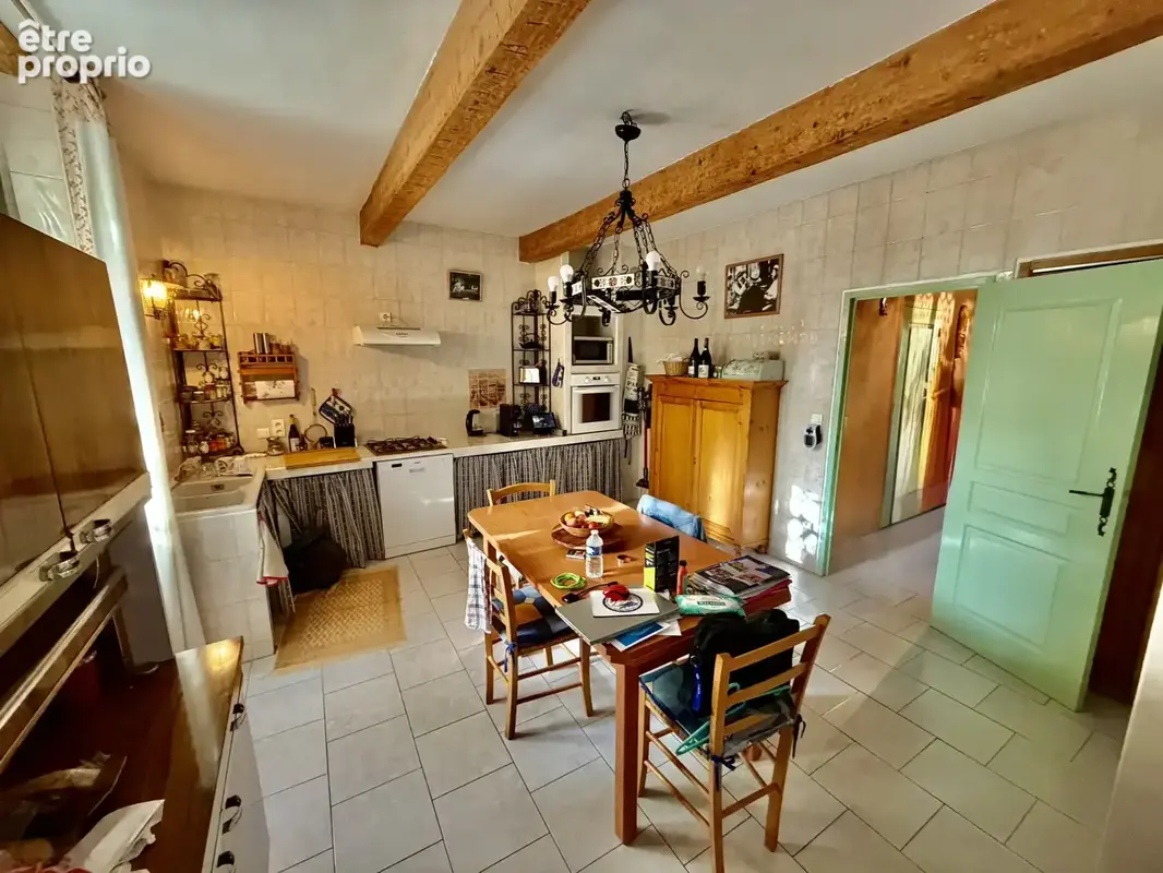 Maison de village avec grand garage et terrasse - photo 3