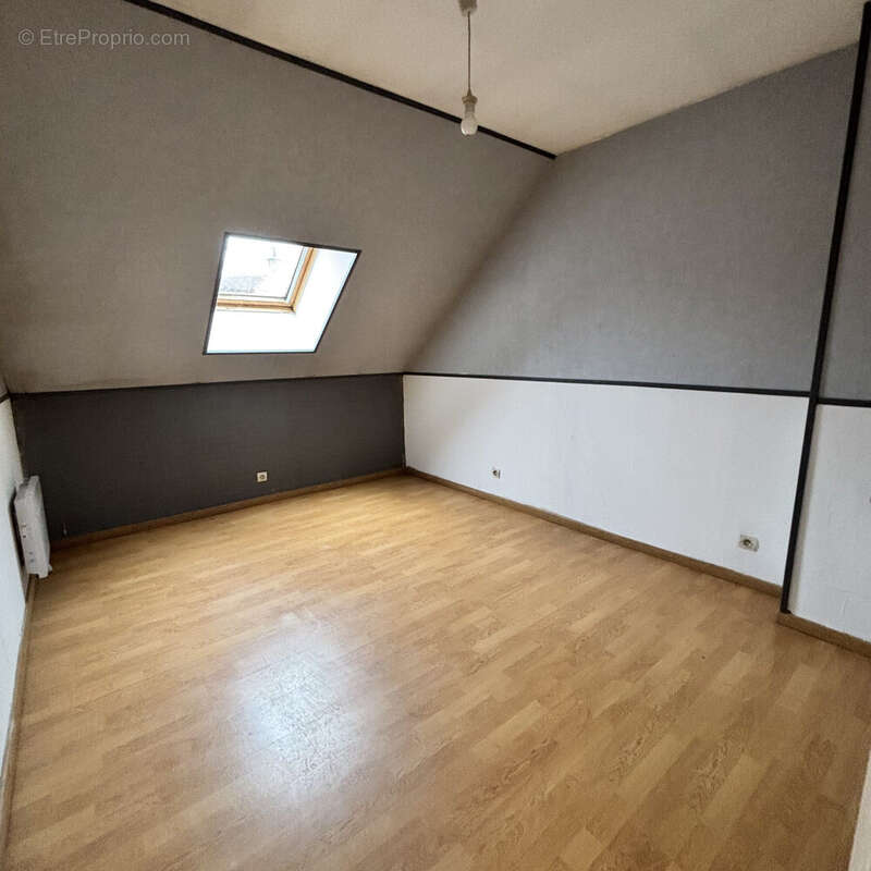 Maison à SAINT-AMAND-EN-PUISAYE