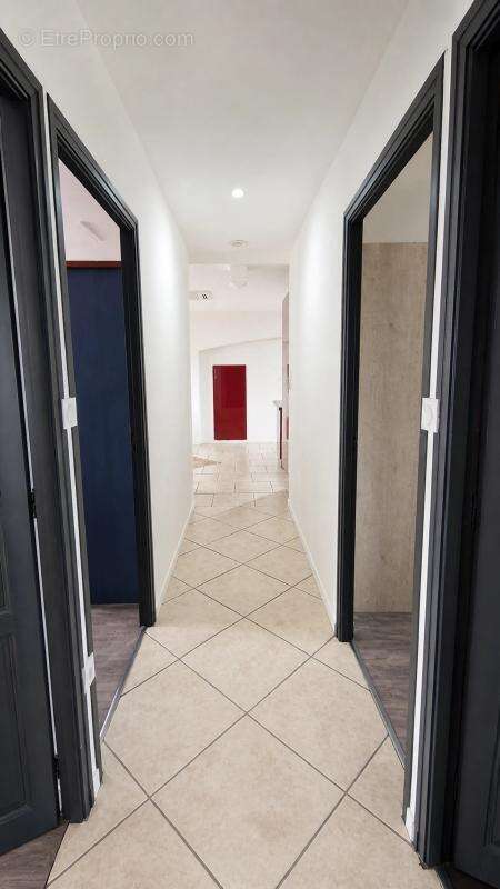 Maison individuelle de 160 m2 f6 de plain pied 4 chambres garage et jardin - photo 12