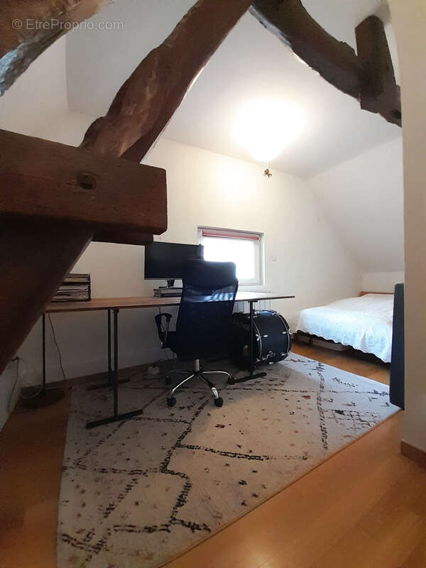 Maison à BEVILLE-LE-COMTE