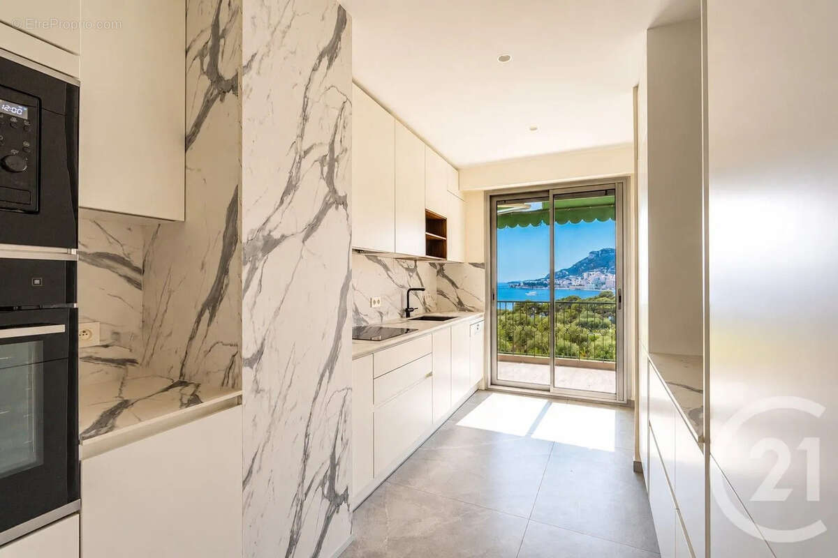 Appartement 126 m² à Roquebrune-Cap-Martin  - photo 12