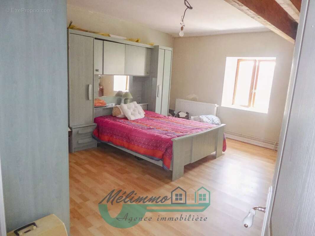 Maison 190 m² à Oisy  - photo 3