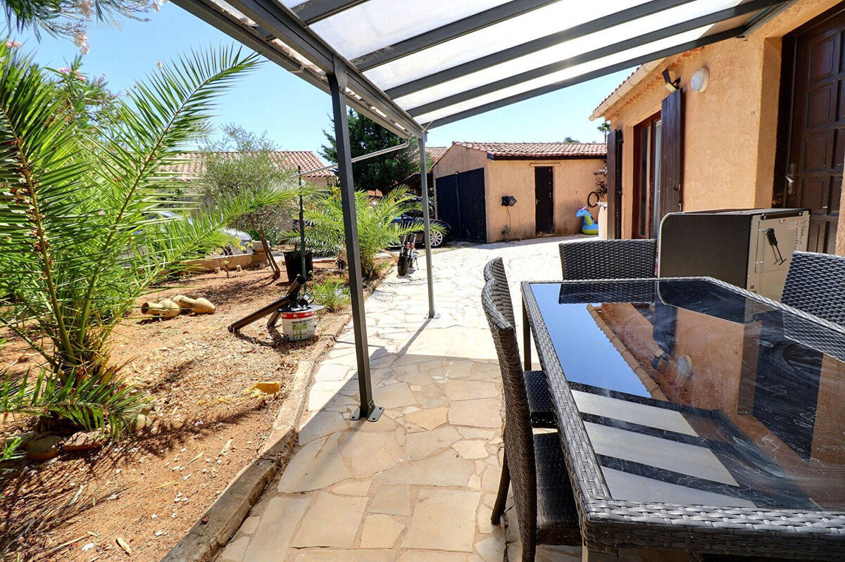 Maison à LA LONDE-LES-MAURES