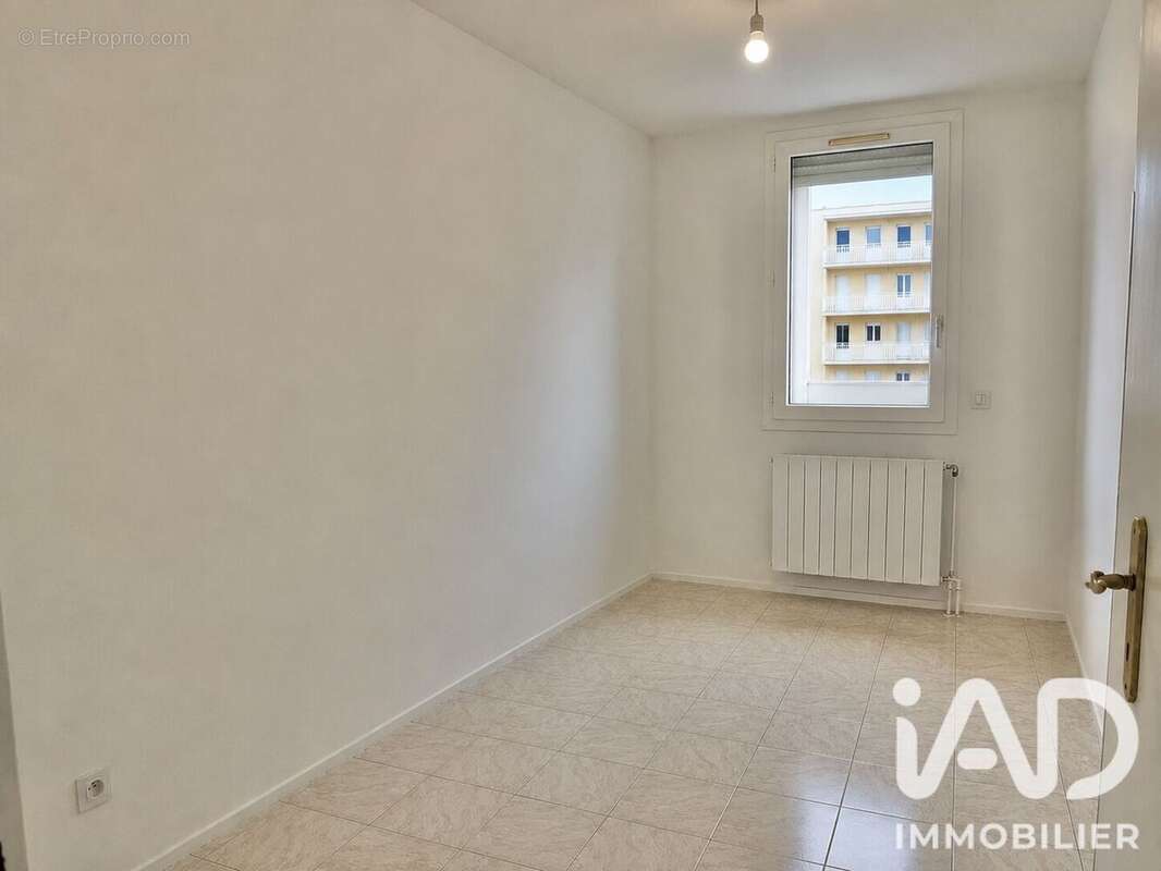 Appartement 64 m² à Toulon  - photo 6