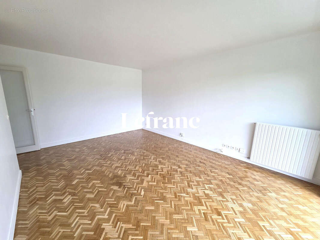 Appartement à GARCHES