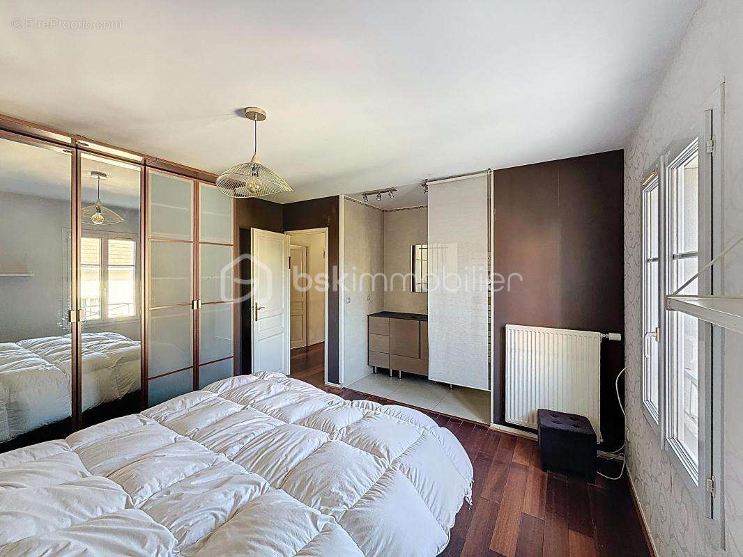 Maison à LES PAVILLONS-SOUS-BOIS