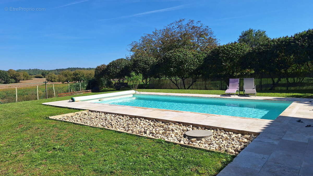 20251001133159 - Maison à MEYRALS