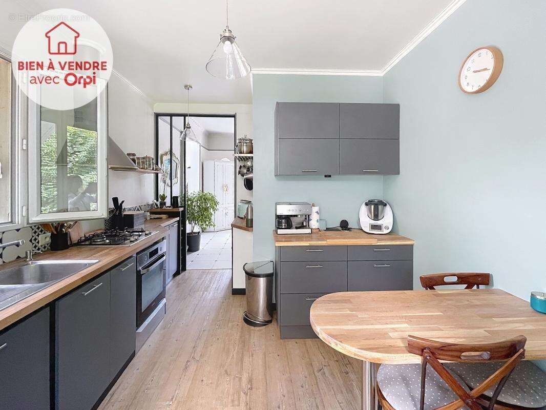 Maison à MEZY-SUR-SEINE