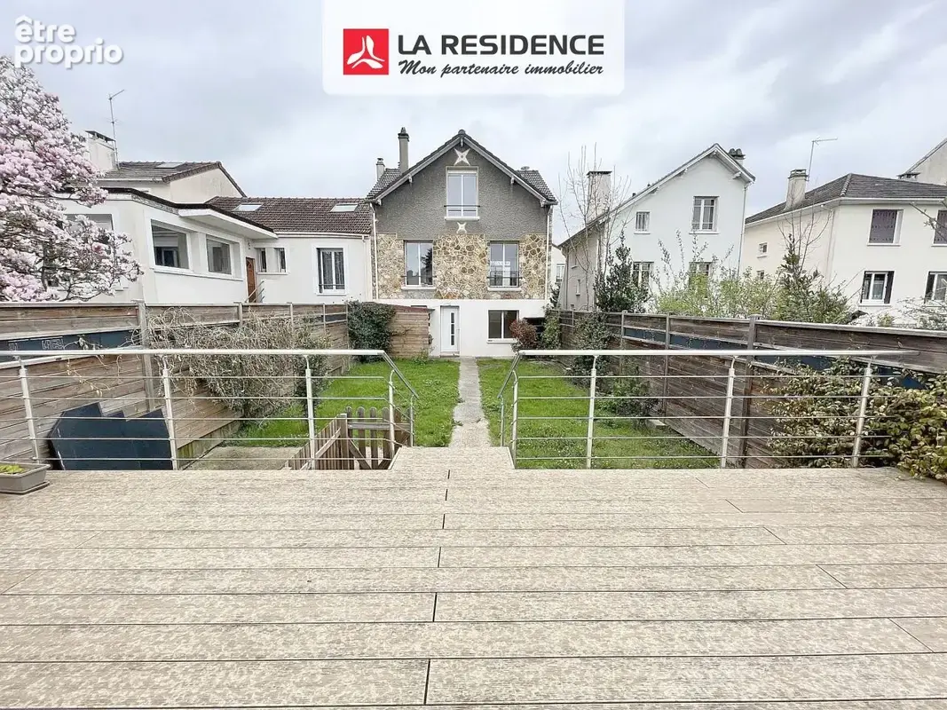Maison 6 pièces 138 m² à vendre à Velizy-Villacoublay (78140) - photo 4