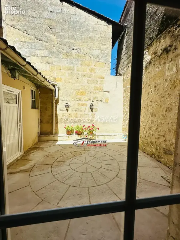 Elégante résidence de caractère du 18ème siècle avec cour et jardin - photo 37
