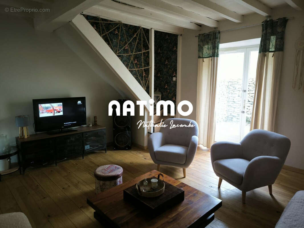 Maison à BOUX-SOUS-SALMAISE