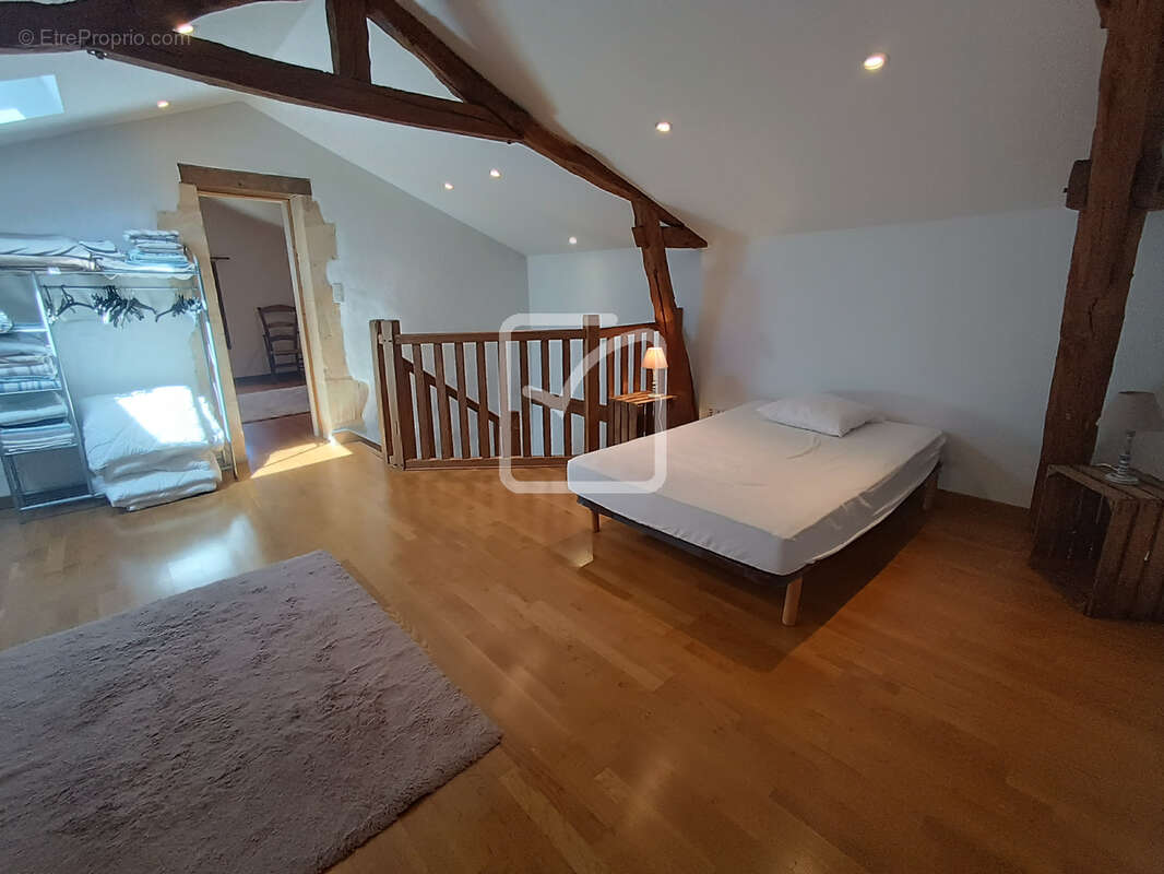 Charmante maison - 2 chambres - 125 m2 - St Germain et Mons - photo 8