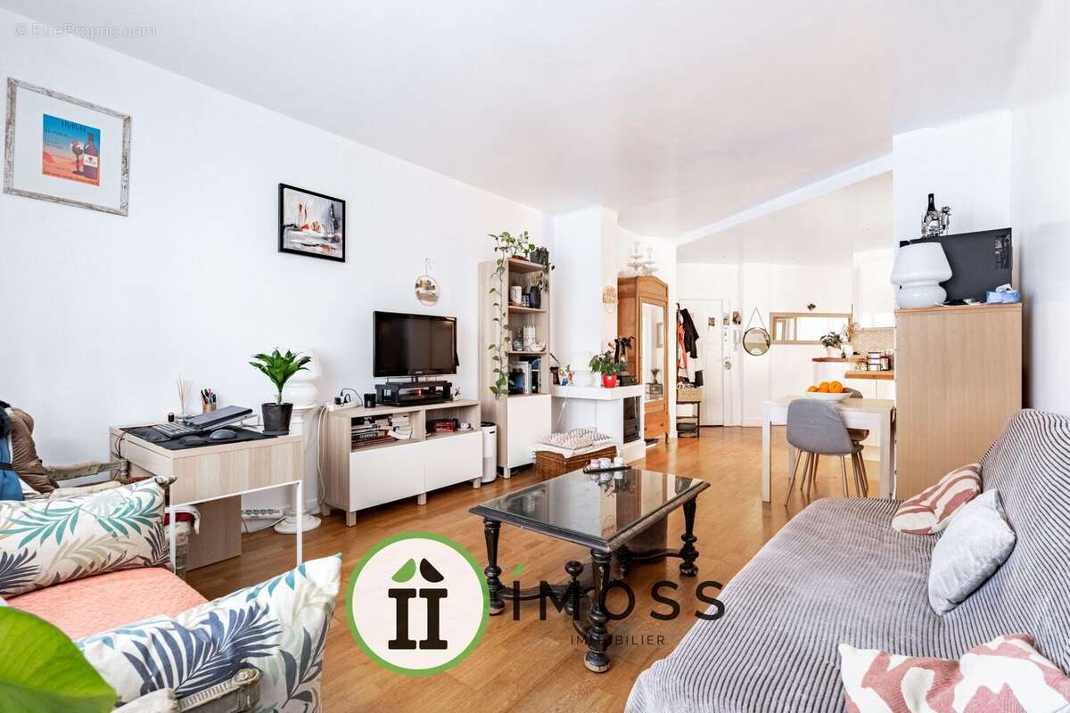 Appartement à LA GARENNE-COLOMBES