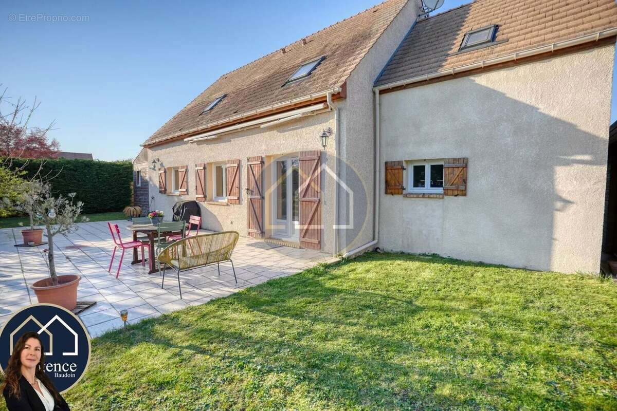 Maison à SAINTE-GEMME-MORONVAL