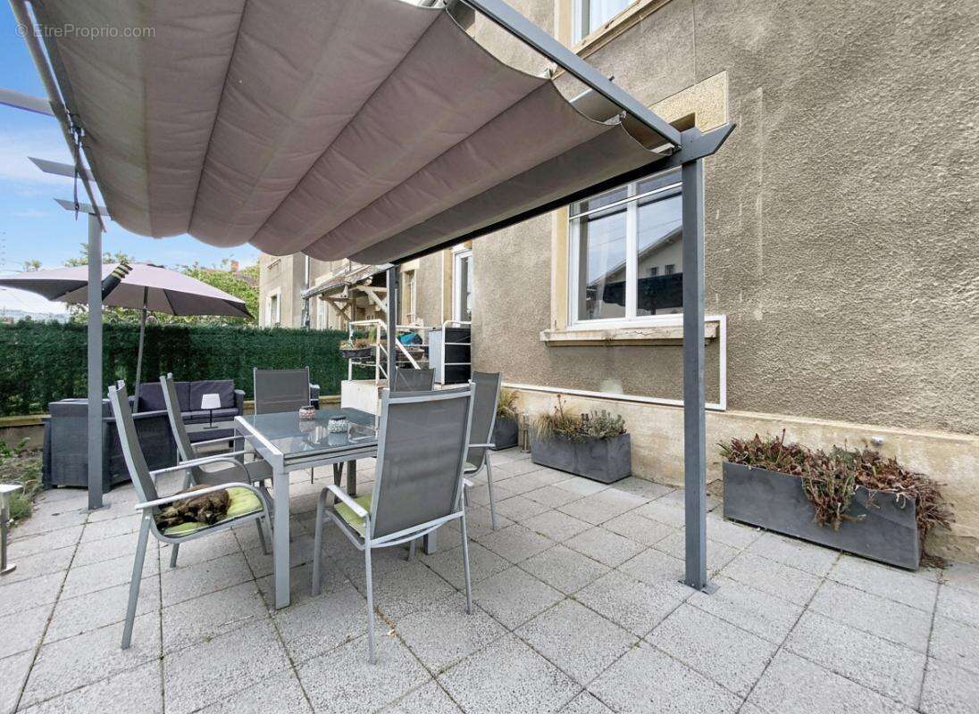 Appartement à GIVORS