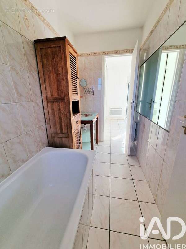 Photo 9 - Appartement à CLICHY-SOUS-BOIS