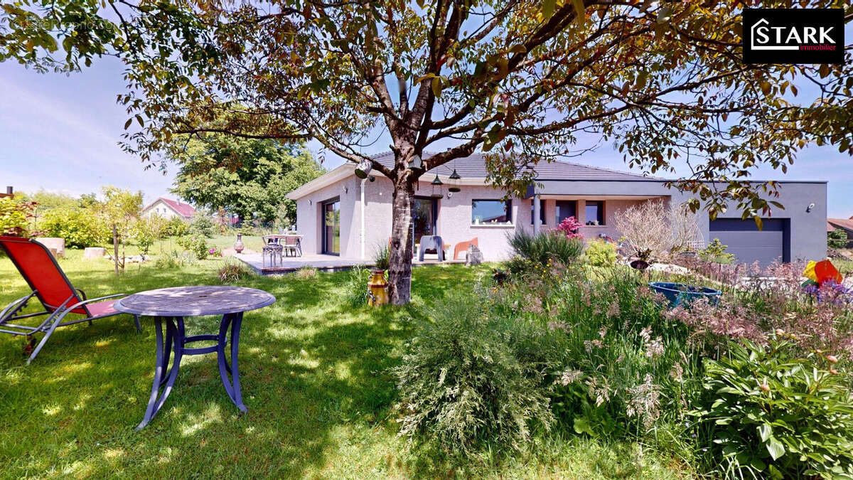 Maison à ANGEOT