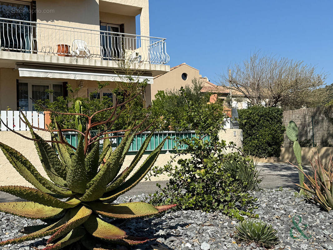 Appartement à BORMES-LES-MIMOSAS