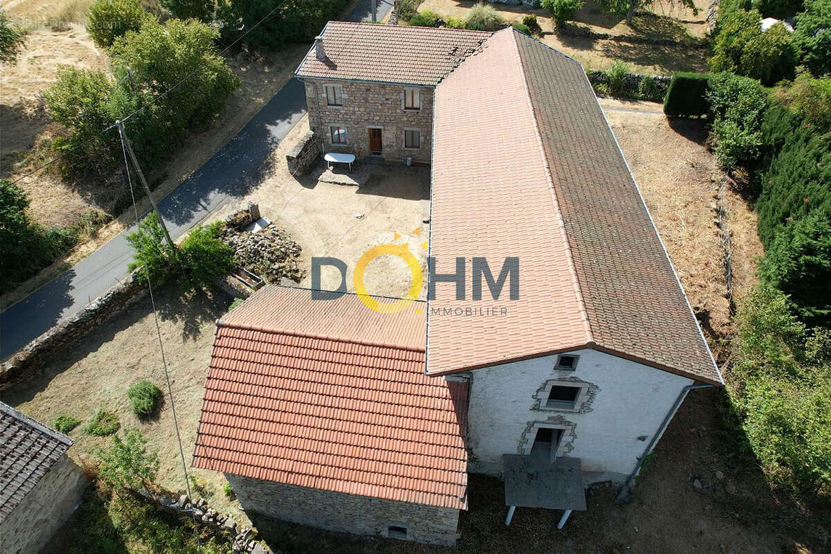 Ensemble immobilier avec une maison habitation habitable et un ancien corps de ferme avec toiture neuve a  ame - photo 5