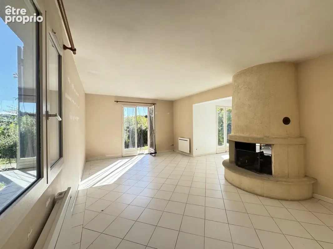 Aix en Provence. Maison familiale avec jardin et proche du centre ville. - photo 5