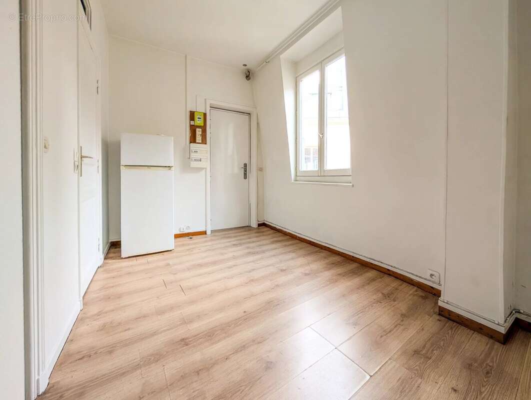 Appartement à PARIS-3E