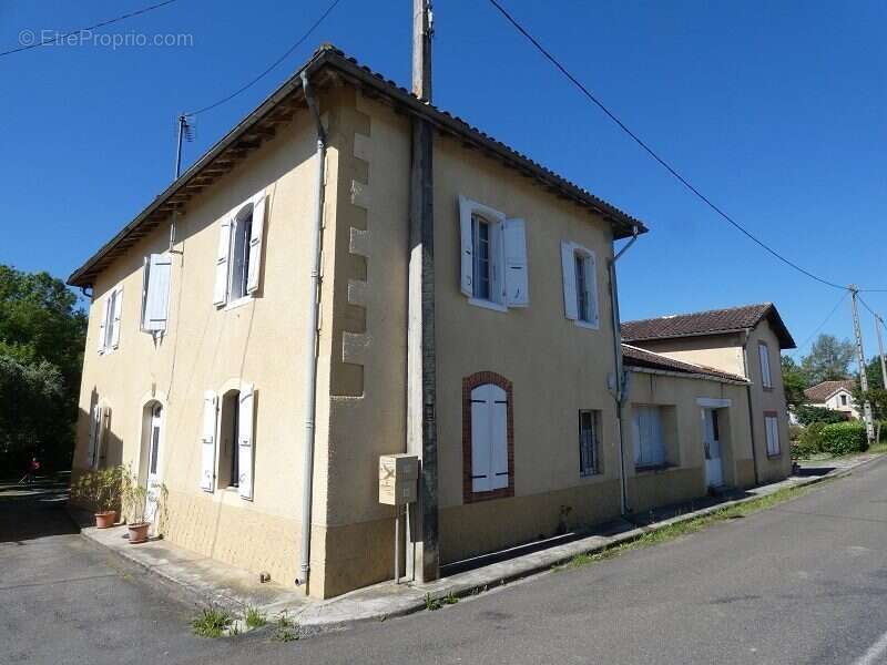 Maison à PANASSAC